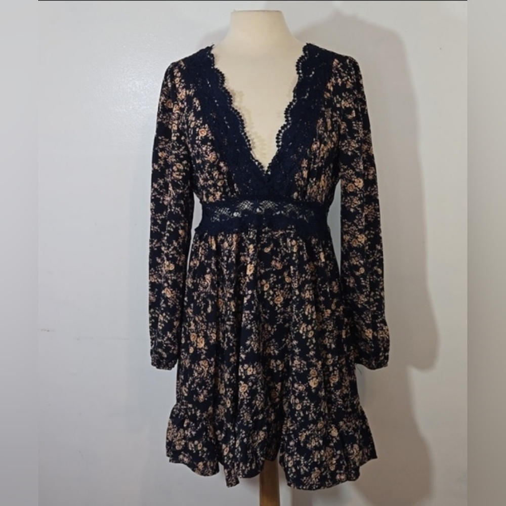 Shein Floral Print Lace Trim Long Sleeve Dress size 8/10